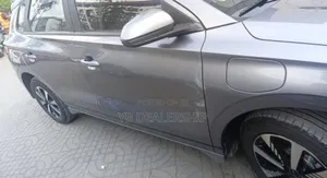 BYD E2 43 kWh 94 hp FWD 2025 Silver