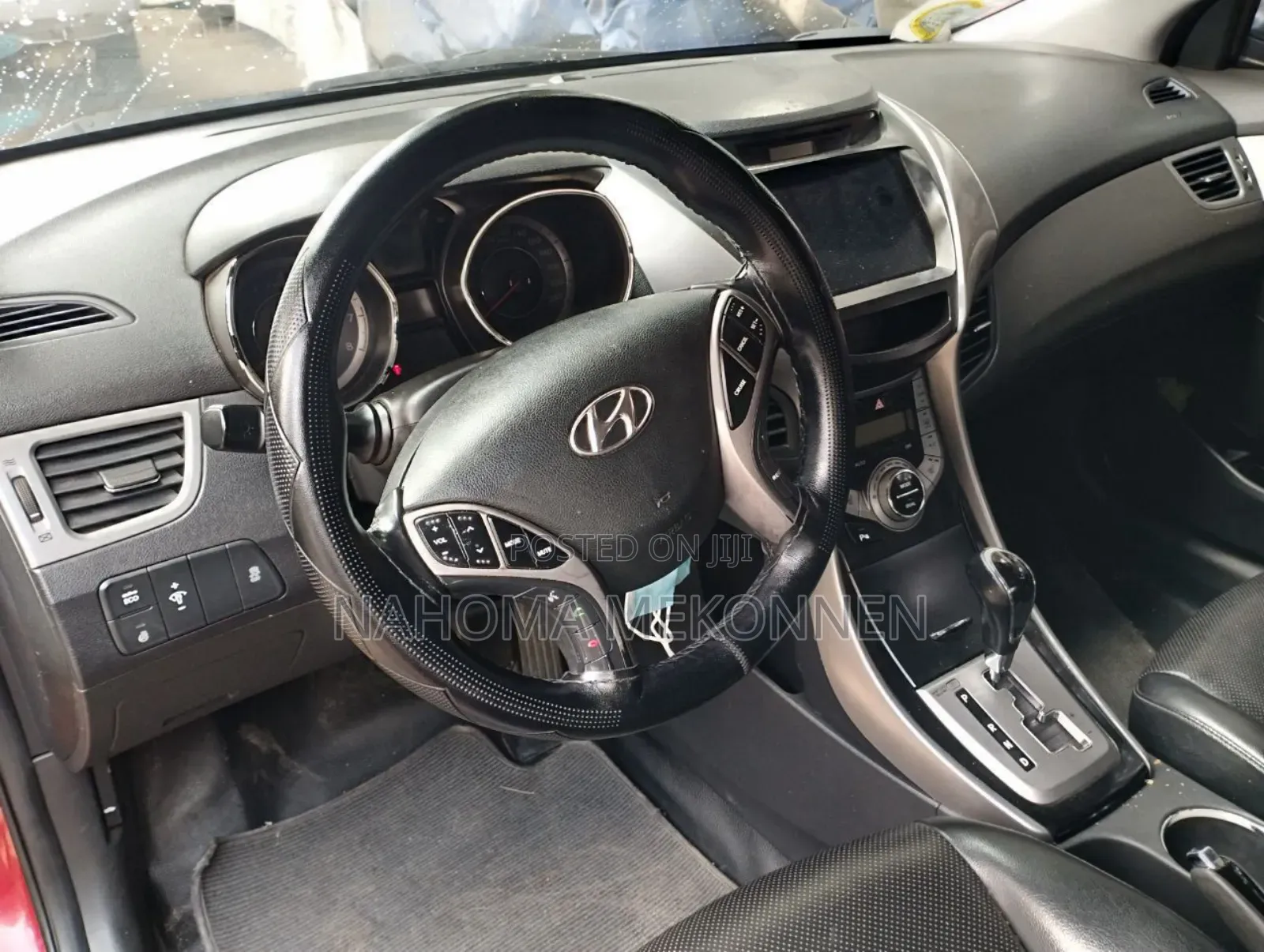 Hyundai Avante 2014 Red