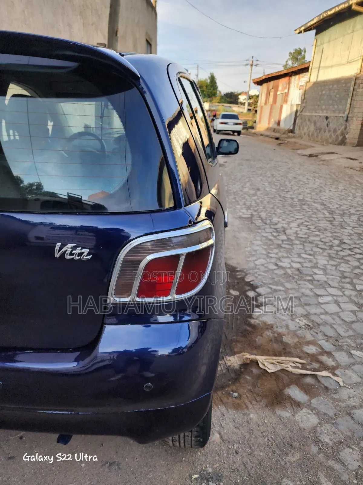 Toyota Vitz 2000 Blue