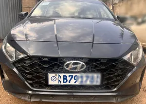 Hyundai i20 2021 Gray