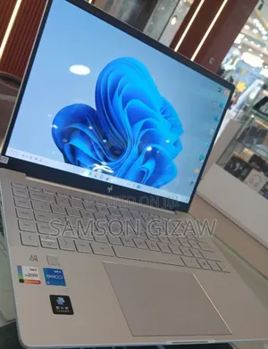 New Laptop HP Pavilion 14 16GB Intel Core I7 SSD 512GB