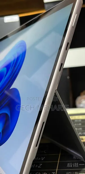 New Laptop Microsoft Surface Pro 8 16GB Intel Core I7 SSD 512GB