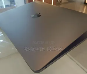 New Laptop Apple MacBook Pro 2019 8GB Intel Core I5 SSD 512GB