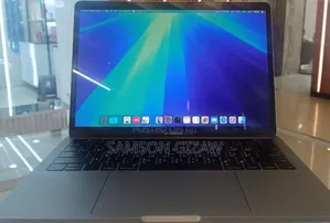 New Laptop Apple MacBook Pro 2019 8GB Intel Core I5 SSD 512GB