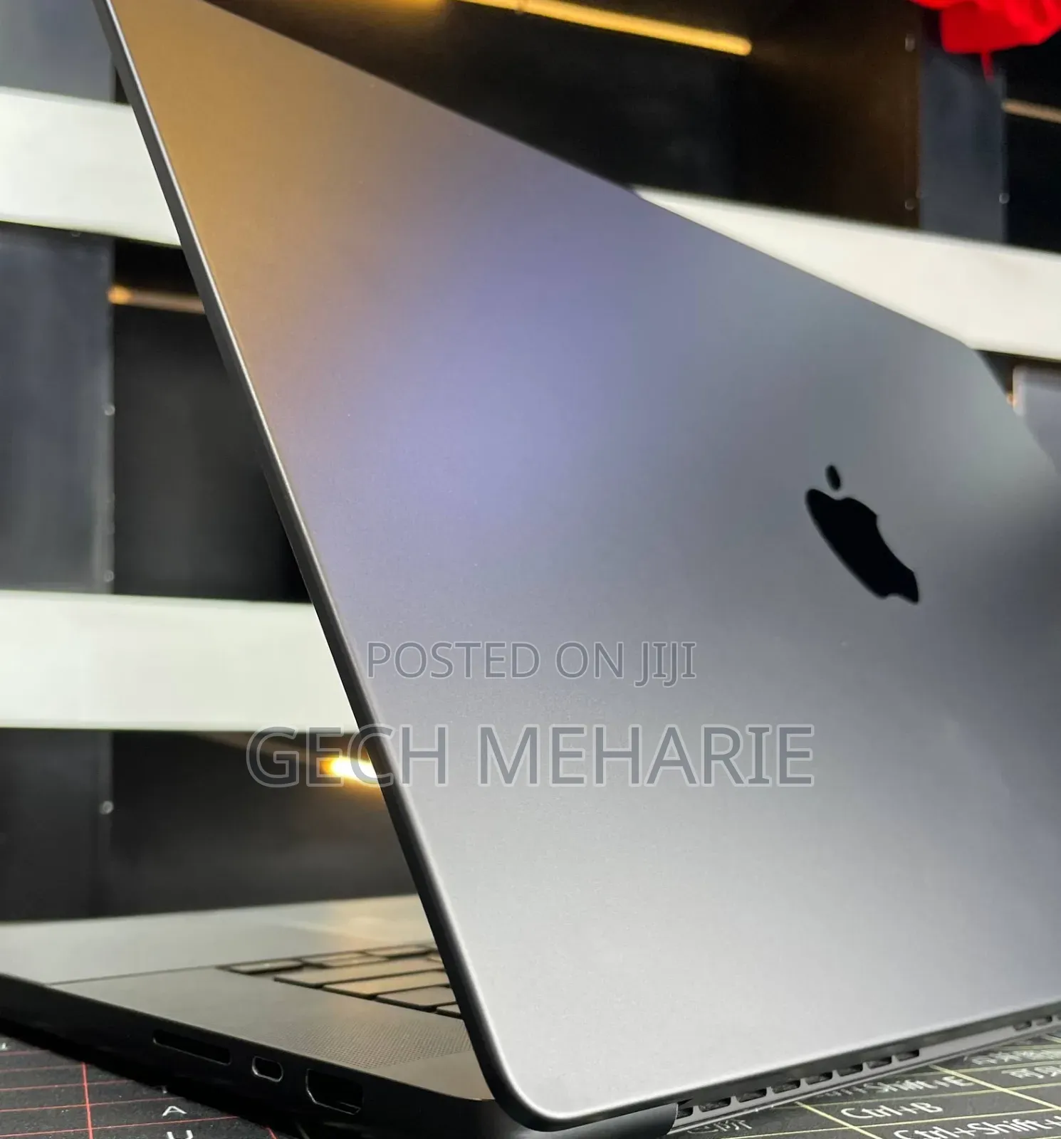 New Laptop Apple MacBook Pro 2024 M4 14-Inch 48GB Apple M4 Pro SSD 2T