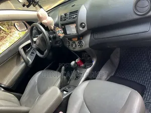 Toyota RAV4 2011 Black