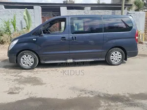 Hyundai H1 2017 Black