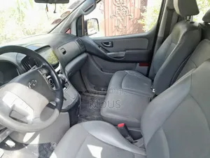 Hyundai H1 2017 Black
