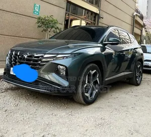 Hyundai Tucson XRT 2022 Gray