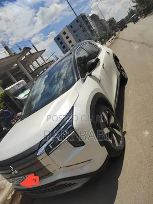 Photo - Mitsubishi Airtrek 135 kW FWD 2024 White