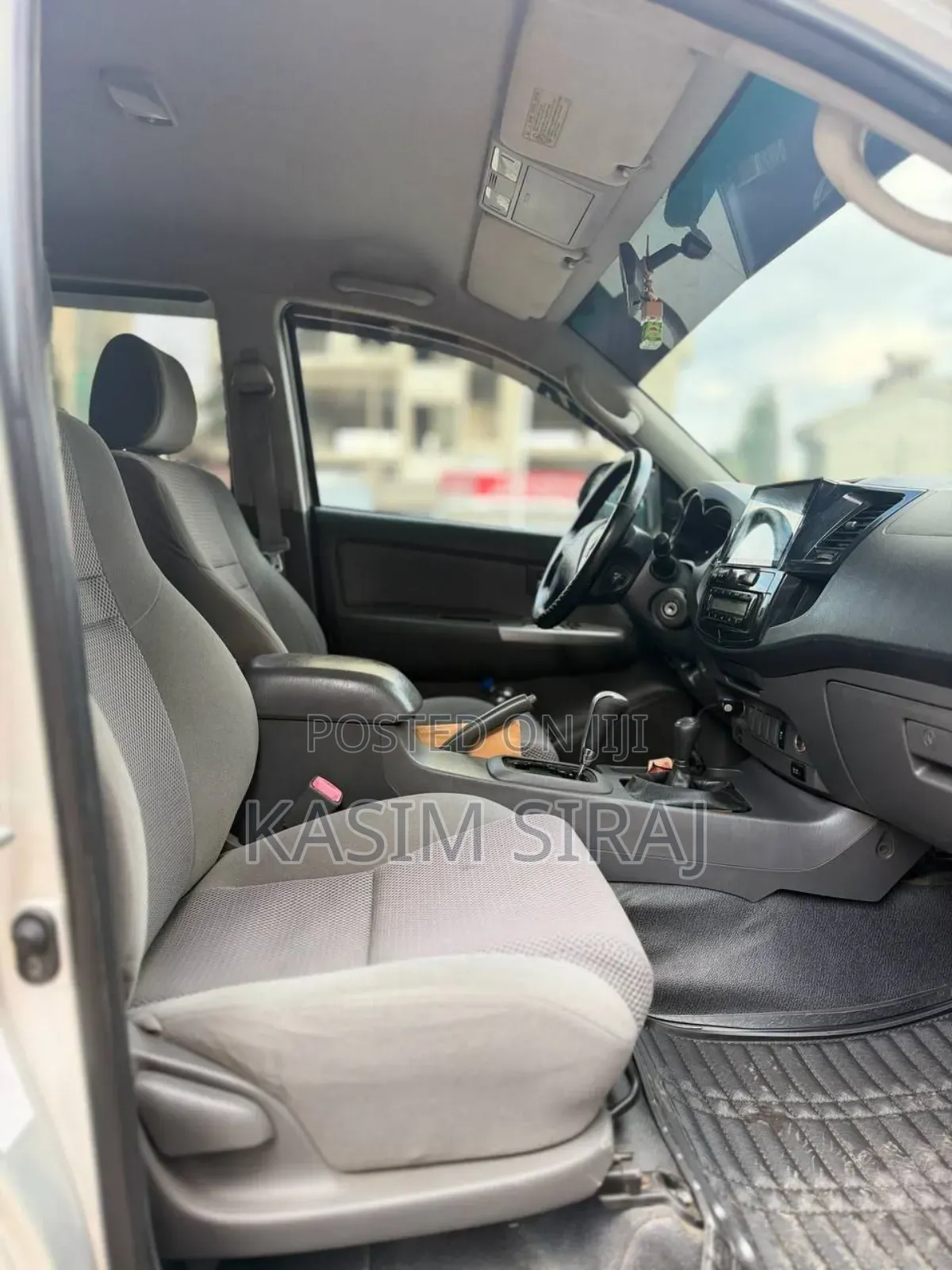 Toyota Hilux 3.0 D-4D 4x4 2013 Silver