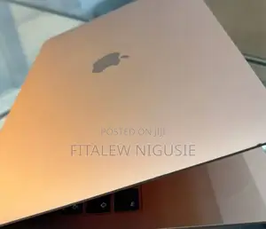 New Laptop Apple MacBook Pro 2019 8GB Intel Core I5 SSD 256GB