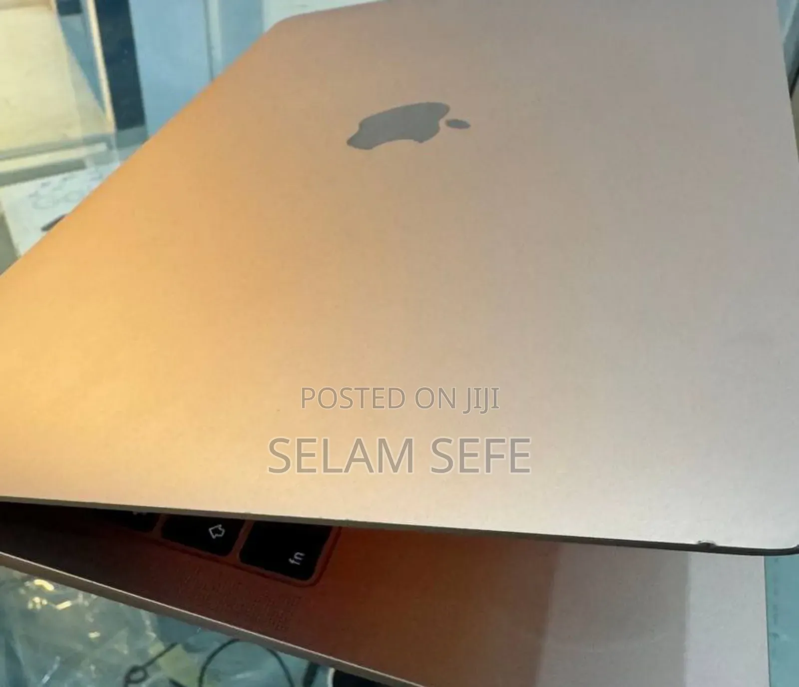 New Laptop Apple MacBook Pro 2019 8GB Intel Core I5 SSD 256GB