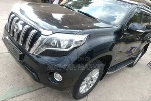 Photo - Toyota Land Cruiser Prado 2012 Black