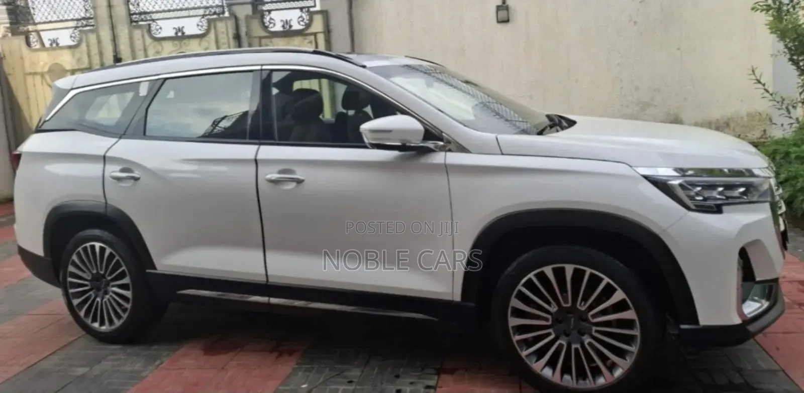 Jetour X70 Plus 1.5 7-Seater FWD 2022 Ivory