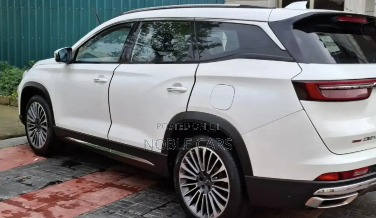 Jetour X70 Plus 1.5 7-Seater FWD 2022 Ivory