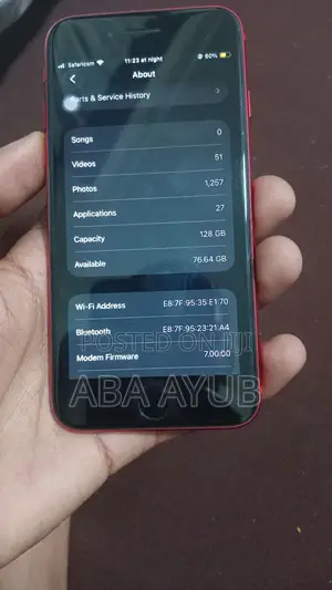 Apple iPhone SE (2020) 128 GB Red