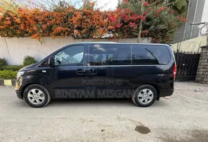 Hyundai Starex 2021 Black