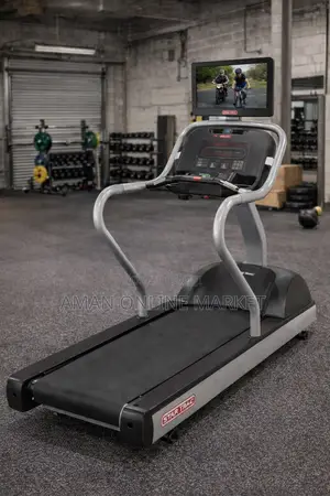 Star Trac E-Tr Treadmill With Tv