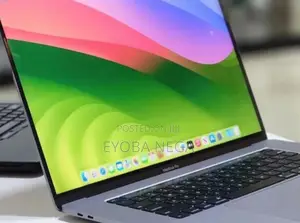 Photo - New Laptop Apple MacBook Pro 2019 32GB Intel Core i9 SSD 2T