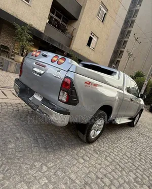 Toyota Hilux 2017 Silver