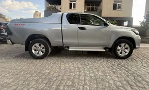 Toyota Hilux 2017 Silver