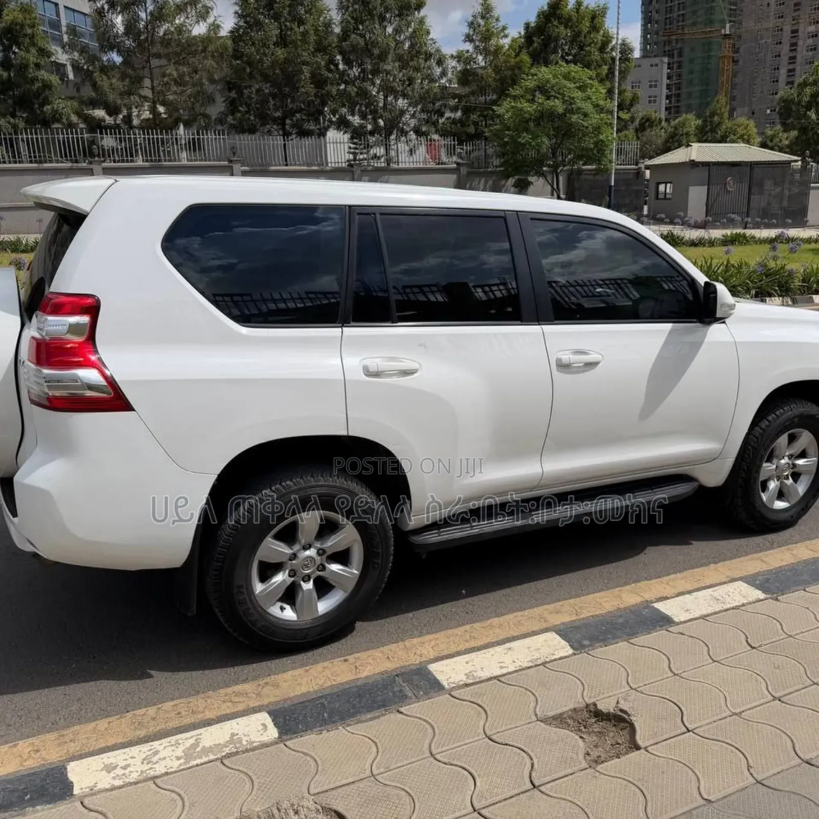 Toyota Land Cruiser Prado 2016 Ivory