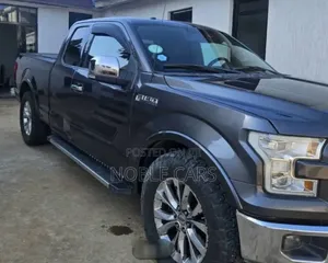 Ford F-150 Lariat 4x4 SuperCrew Cab Styleside 6.5 ft. box 157 in. WB