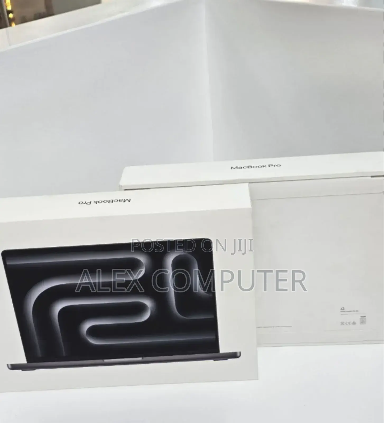 New Laptop Apple MacBook Pro 2024 M4 Pro 14-Inch 16GB Apple M4 SSD 1T