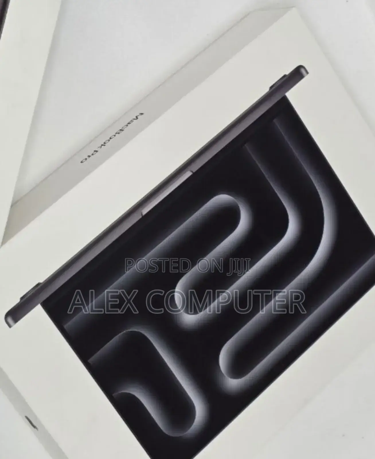 New Laptop Apple MacBook Pro 2024 M4 Pro 14-Inch 16GB Apple M4 SSD 1T