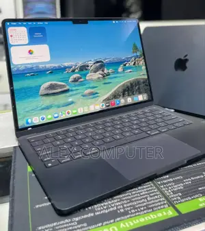 New Laptop Apple MacBook Air 2024 M3 13-Inch 8GB Apple M3 SSD 256GB