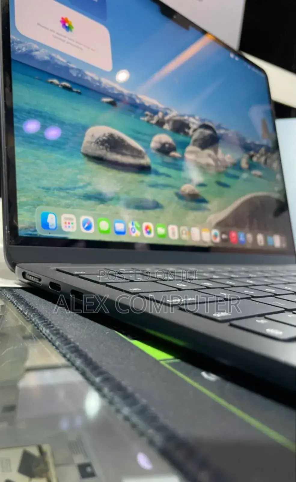 New Laptop Apple MacBook Air 2024 M3 13-Inch 8GB Apple M3 SSD 256GB