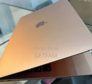 New Laptop Apple MacBook Pro 2019 8GB Intel Core I5 SSD 256GB