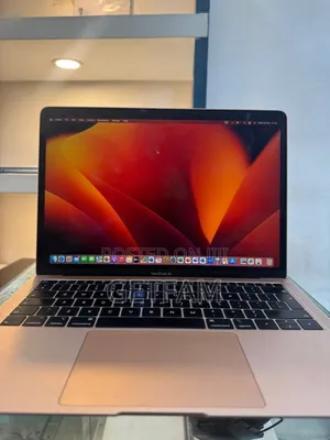 New Laptop Apple MacBook Pro 2019 8GB Intel Core I5 SSD 256GB
