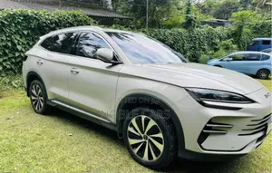 New BYD Seal DM-i 2025 Off white