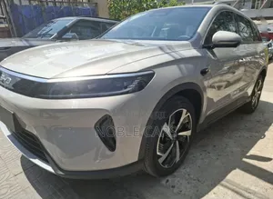 New BYD Seal DM-i 2025 Off white