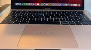 Photo - New Laptop Apple MacBook Pro 2019 8GB Intel Core I5 SSD 256GB