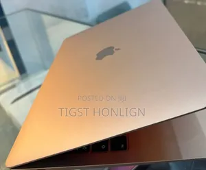 New Laptop Apple MacBook Pro 2019 8GB Intel Core I5 SSD 256GB