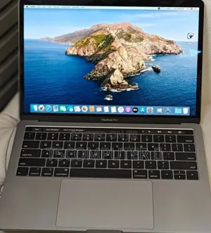 New Laptop Apple MacBook Pro 2019 16GB Intel Core I7 SSD 256GB