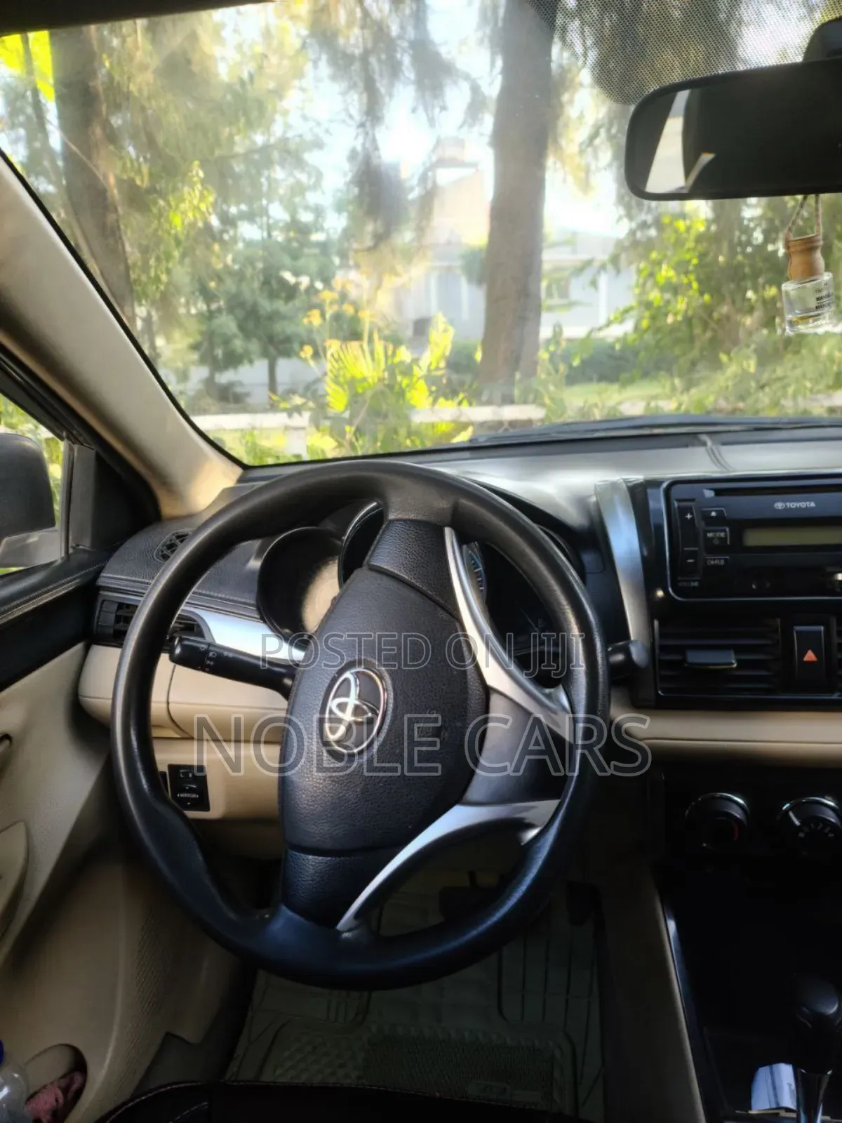 Toyota Yaris 2014 Brown