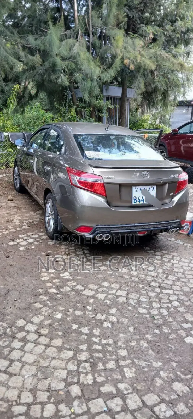 Toyota Yaris 2014 Brown