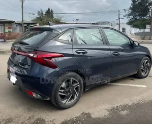 Hyundai i20 2021 Gray