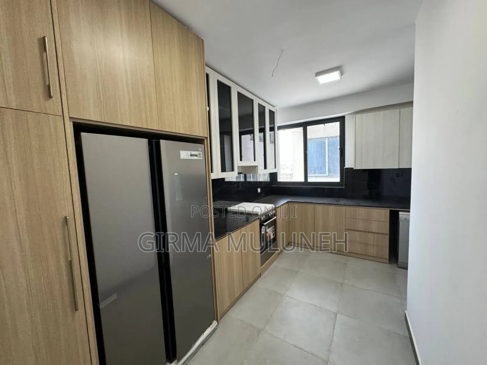 3bdrm House in ቦሌ ሳሪስ, Addis Ketema for sale