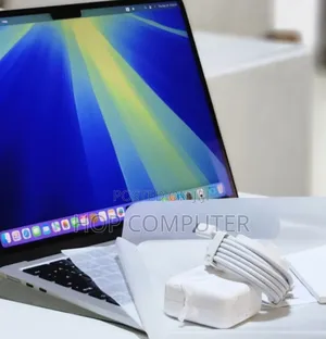 New Laptop Apple MacBook Air 2025 M4 13-Inch 16GB Apple M4 SSD 256GB