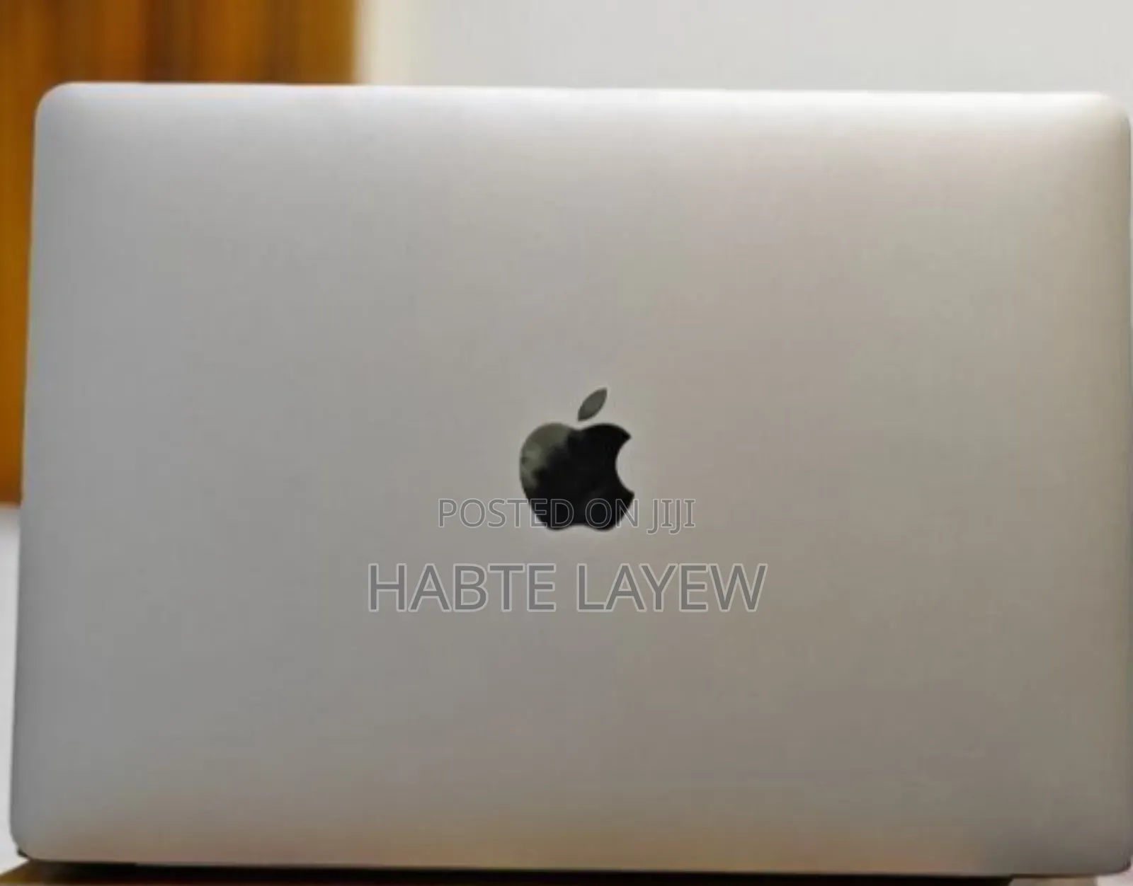 New Laptop Apple MacBook Air 2020 M1 8GB Apple M1 SSD 256GB