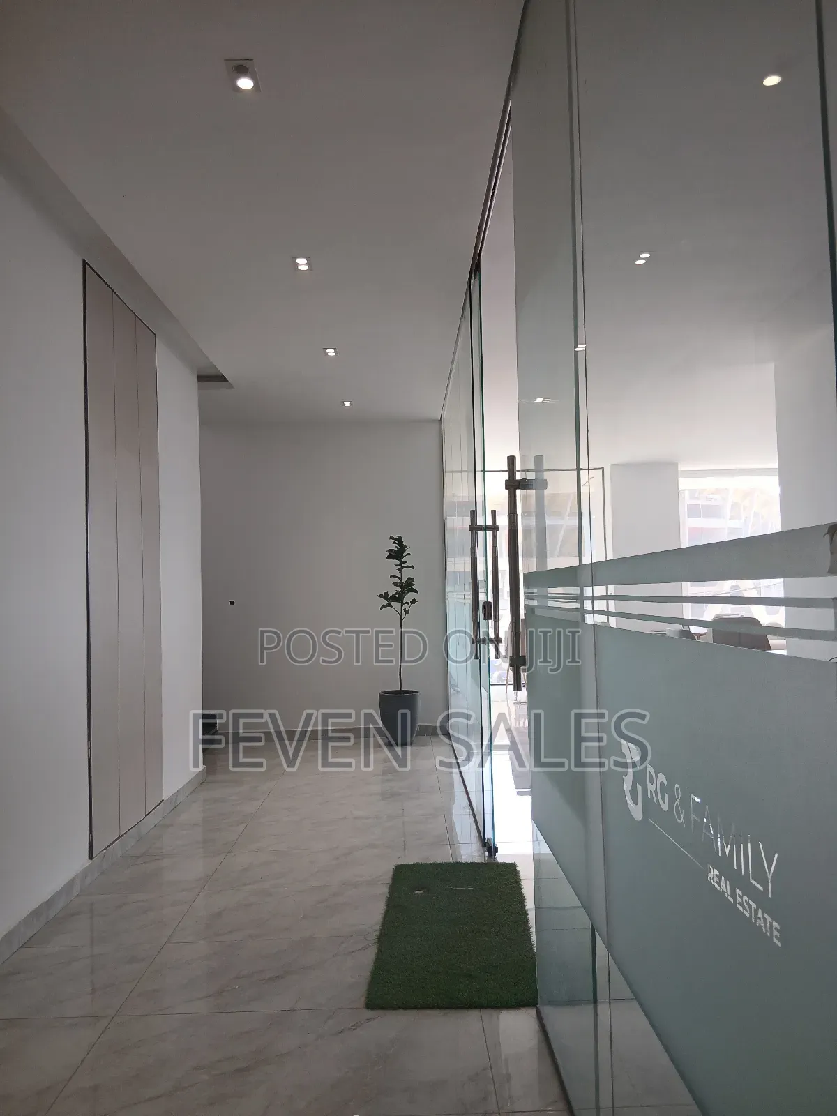 መሀል ቦሌ ላይ የንግድ ሱቅ ሽያጭ