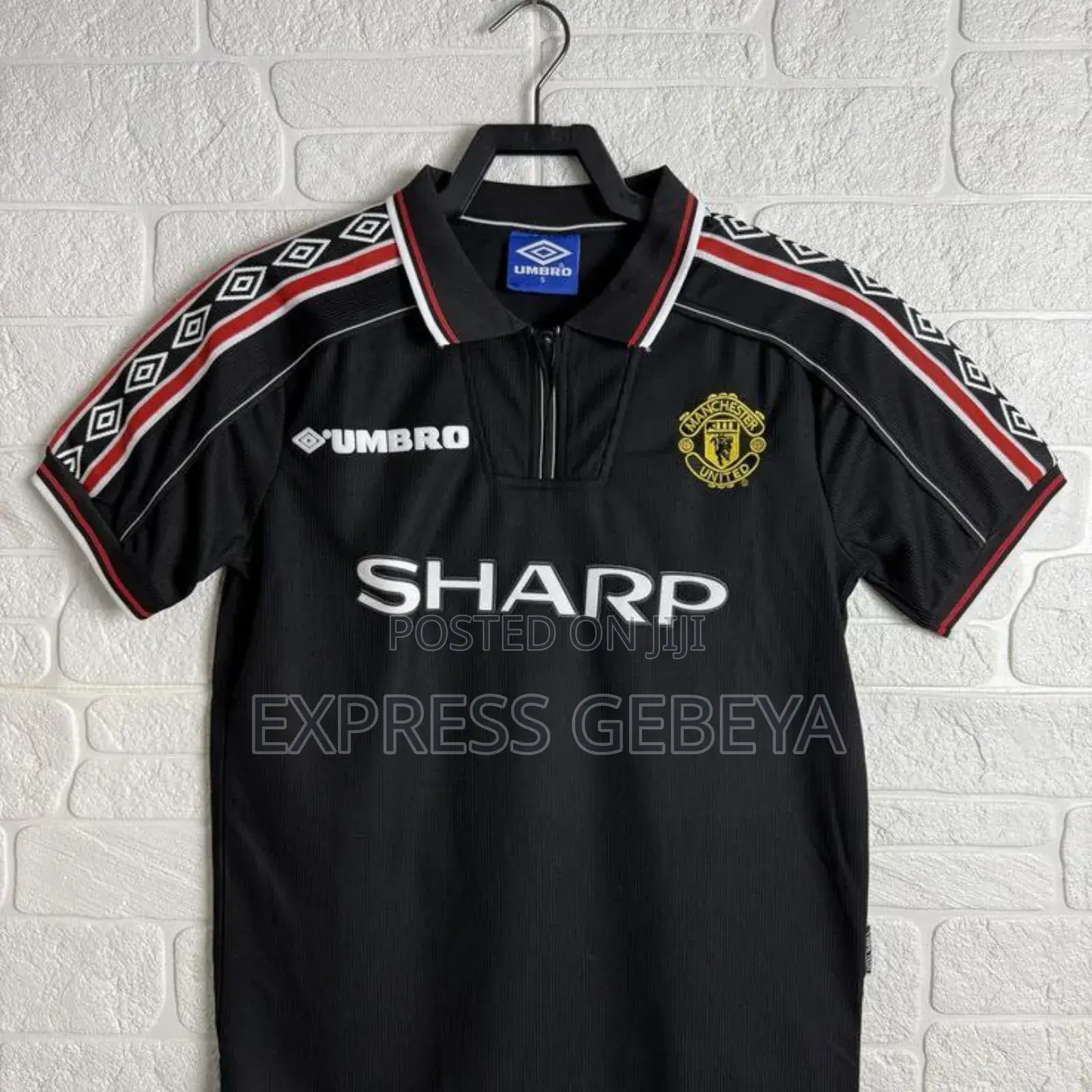ኦሪጅናል ማሊያ Umbro #Manchester United 1998/99 Black Edition Kit Sharp