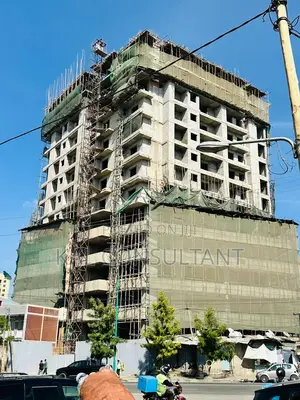 4bdrm Apartment in እልፍኝ, Kirkos for sale