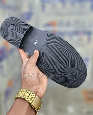 Stock Casual Flat Shoes (With Free Delivery )