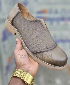 Stock Casual Flat Shoes (On Holiday Sale) Free Delivery